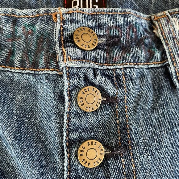 Women's Blue Jeans with Embroidered Pockets - Picture 12 of 14